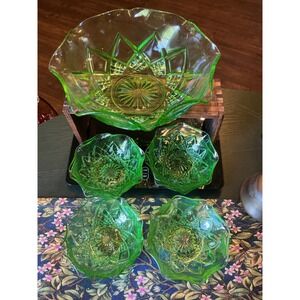 Vintage Hazel Atlas Diamond Arches Green Uranium Glass Berry Bowl 5 pc. Set READ